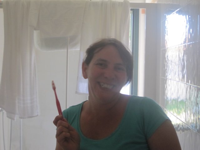 Rachel ou le bonheur de la brosse à dents retrouvée (achetée le 3ème jour._.) ;-)
